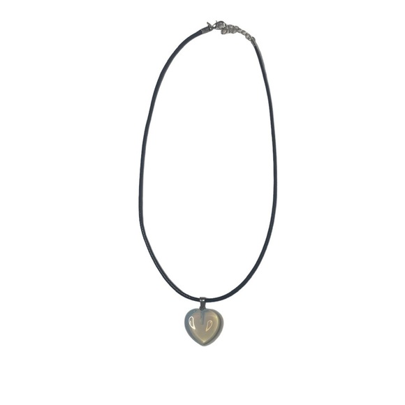 heart crystal necklace - Picture 3 of 6